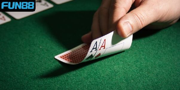 Bật Mí Mẹo Chơi Poker Online Từ Những Người Đã Có Kinh Nghiệm