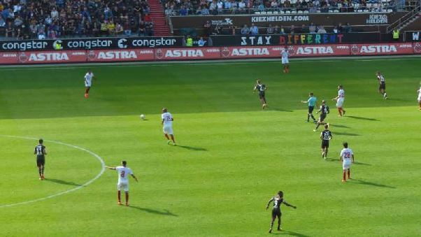 Tiền đạo hay tiền vệ ghi bàn tốt hơn? Sự thay đổi vai trò trong bóng đá hiện đại